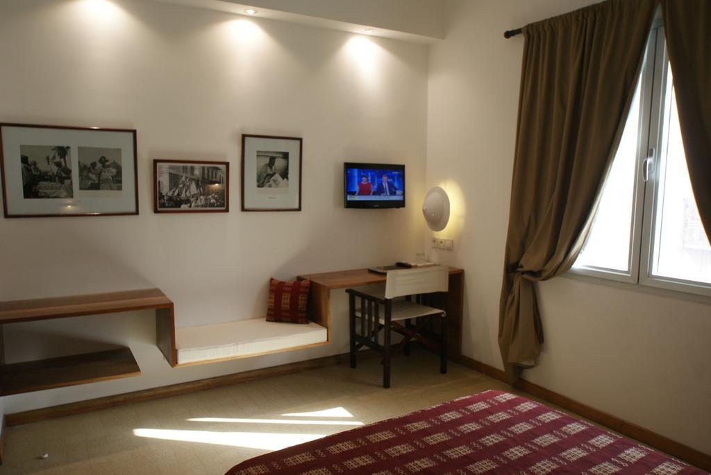 Hotel La Residence Сент Луис Екстериор снимка