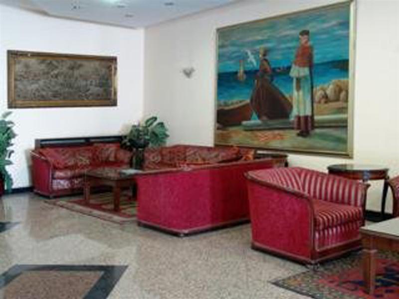 Hotel La Residence Сент Луис Екстериор снимка